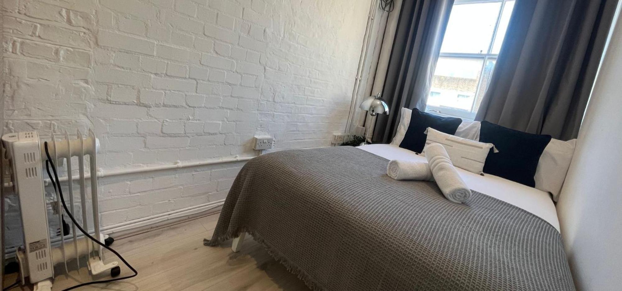 Nifty 2 Bedroom Flat In Goswell Rd London Exteriör bild